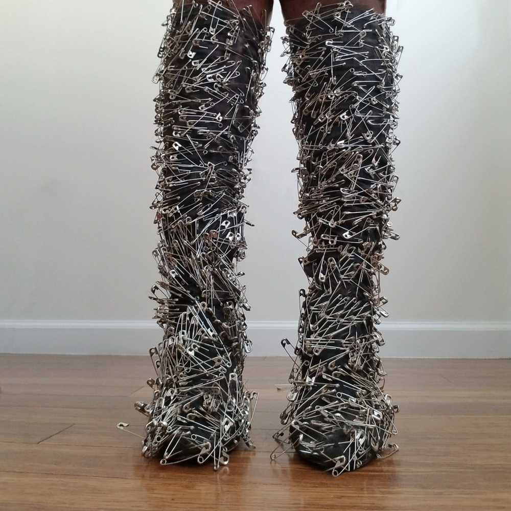 Iconic Behavior "safety first" boots